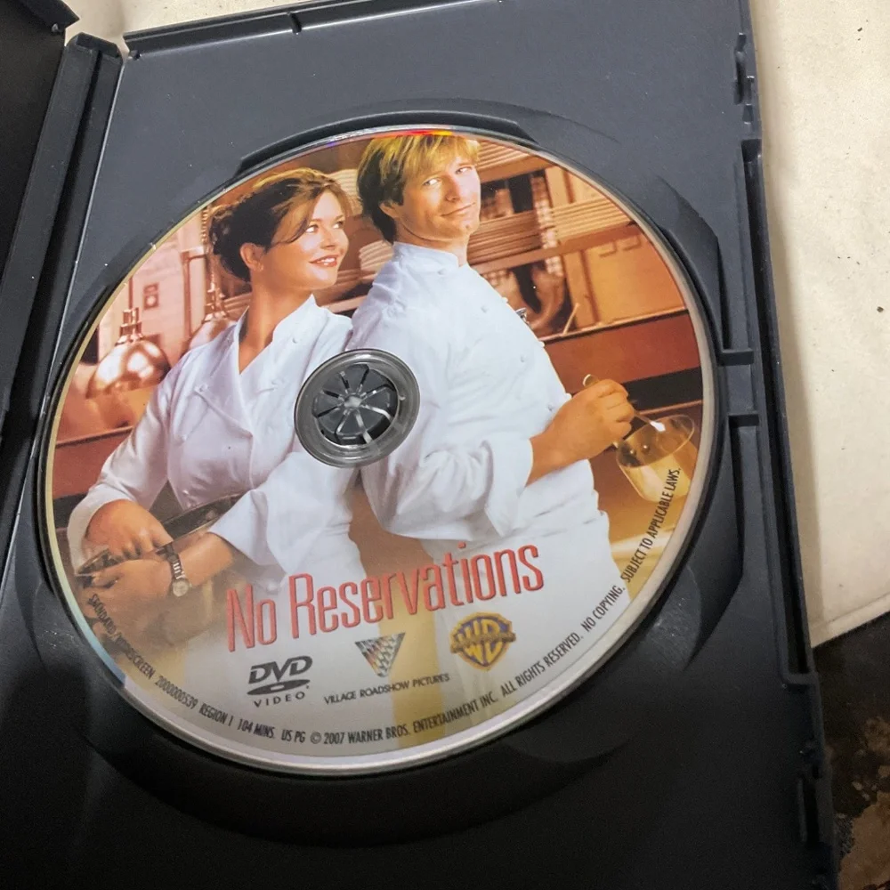 DVD - No Reservations.  V127